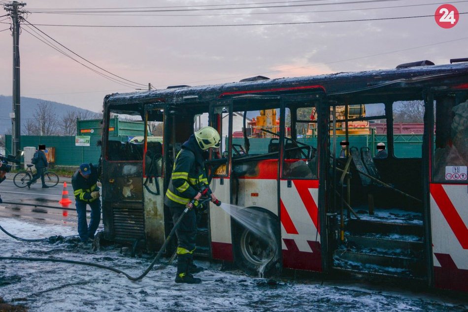 Ilustračný obrázok k článku Zhorený autobus bol kusom z bratislavskej MHD: Doteraz bol spoľahlivý, tvrdí dopravca