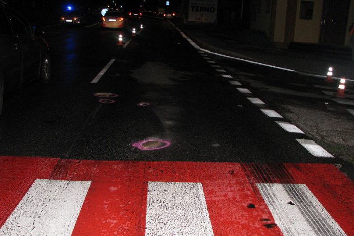 Ilustračný obrázok k článku Auto zrazilo na priechode mladíka pod vplyvom alkoholu