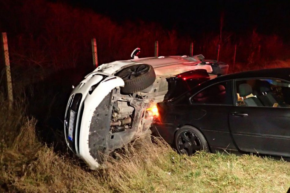 Ilustračný obrázok k článku Dopravná nehoda pod Soroškou: Vodiča zrazilo vlastné auto! FOTO