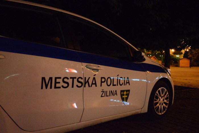 Ilustračný obrázok k článku Roztržka v centre: Žilinskí mestskí opisujú, čo sa dialo pred Royalom