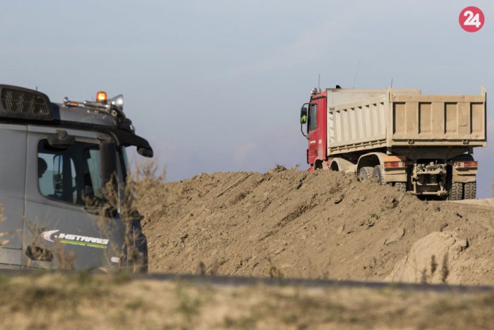 Ilustračný obrázok k článku V Bratislave a okolí je policajná razia, má súvisieť s obchvatom D4R7