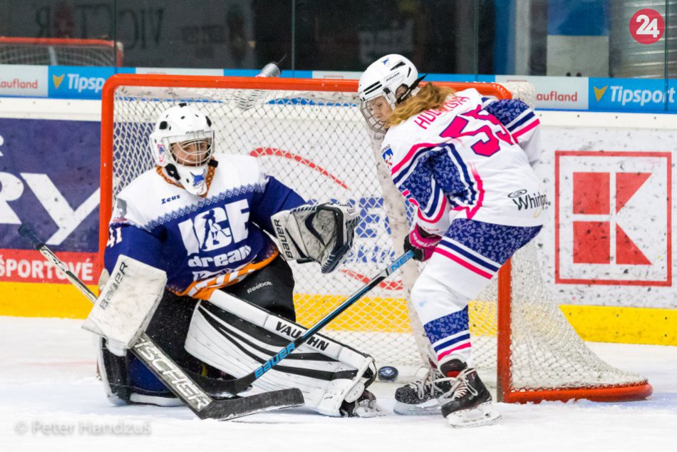 Ilustračný obrázok k článku Po reprepauze sa rozbieha aj ženský hokej: Hladké víťazstvo Popradských líšok