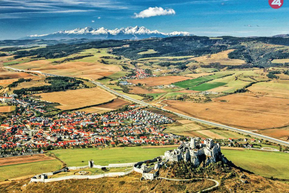 Ilustračný obrázok k článku FOTO: Jedinečné dielo bystrického pilota. Vydal knihu plnú úchvatných záberov Slovenska