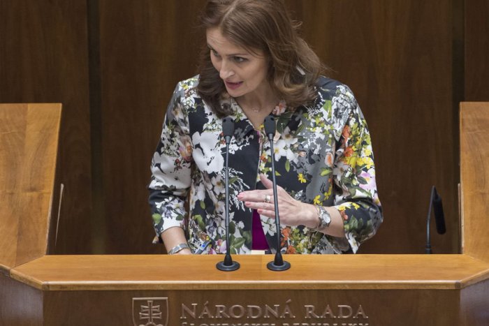 Ilustračný obrázok k článku SaS vyzvala ministerku zdravotníctva na odstúpenie: Na Kalavskú podáva trestné oznámenie