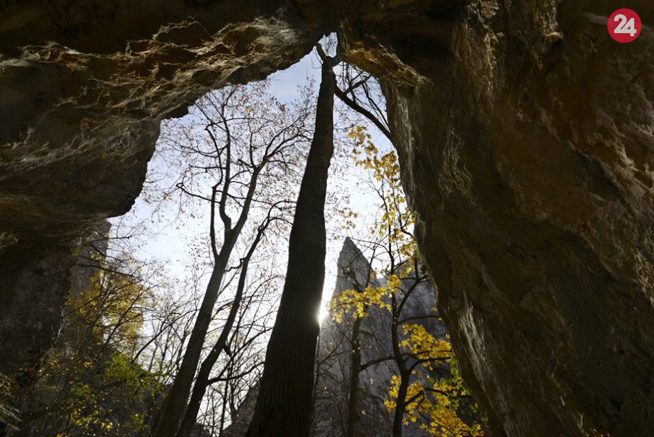 Ilustračný obrázok k článku Cukrová homoľa v Zádielskej doline: Smutný príbeh o láske a nezmyselnom dodržaní slova, FOTO a VIDEO!
