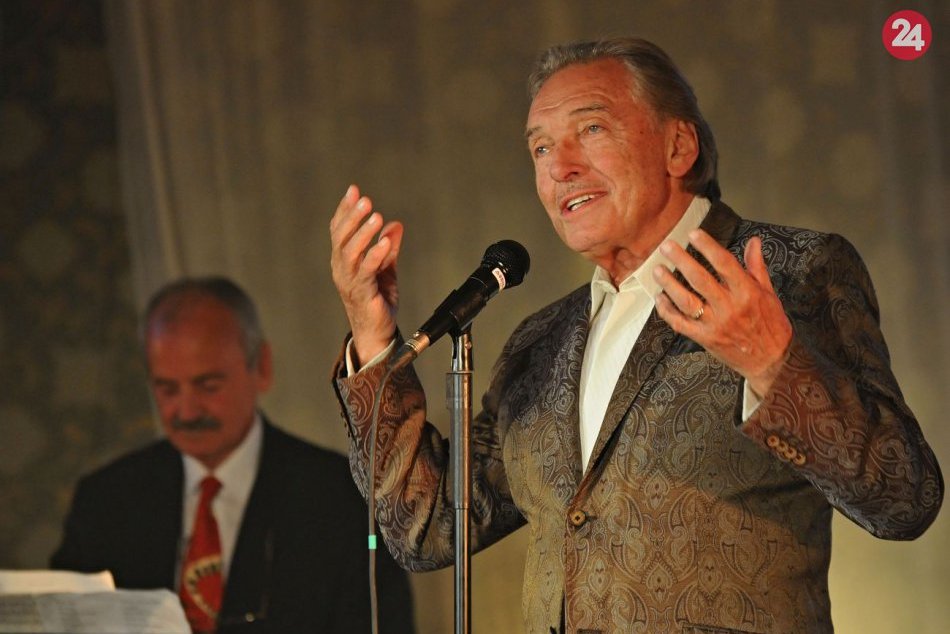 Ilustračný obrázok k článku Pohreb s najväčšími poctami a štátny smútok: Čaká sa na súhlas Gottovej rodiny