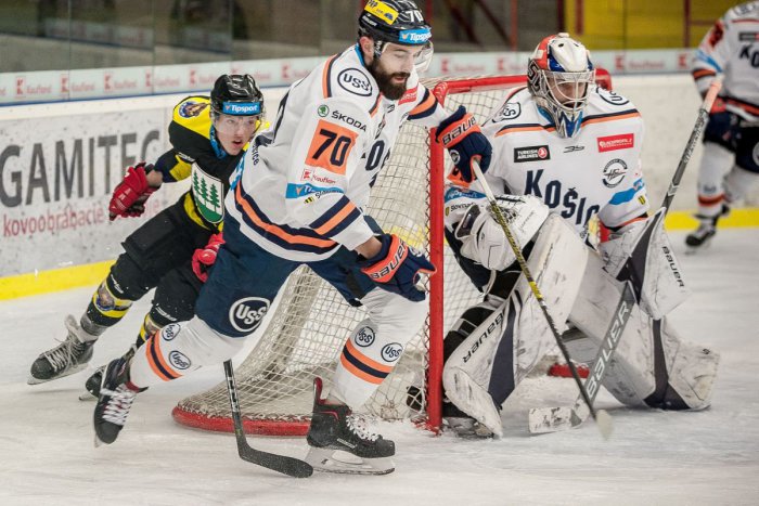 Ilustračný obrázok k článku Víťaznú sériu Zvolena preťal Liptovský Mikuláš: Trenčín padol v Bystrici