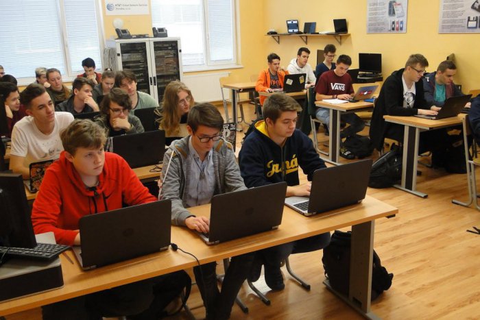 Ilustračný obrázok k článku TOP výsledok popradskej školy na maturitách