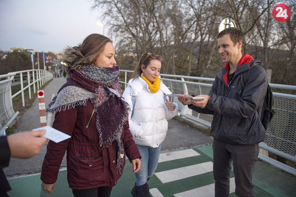 Ilustračný obrázok k článku Počas Víkendu zatvorených hraníc prešlo na „západ“ viac ako tisíc ľudí