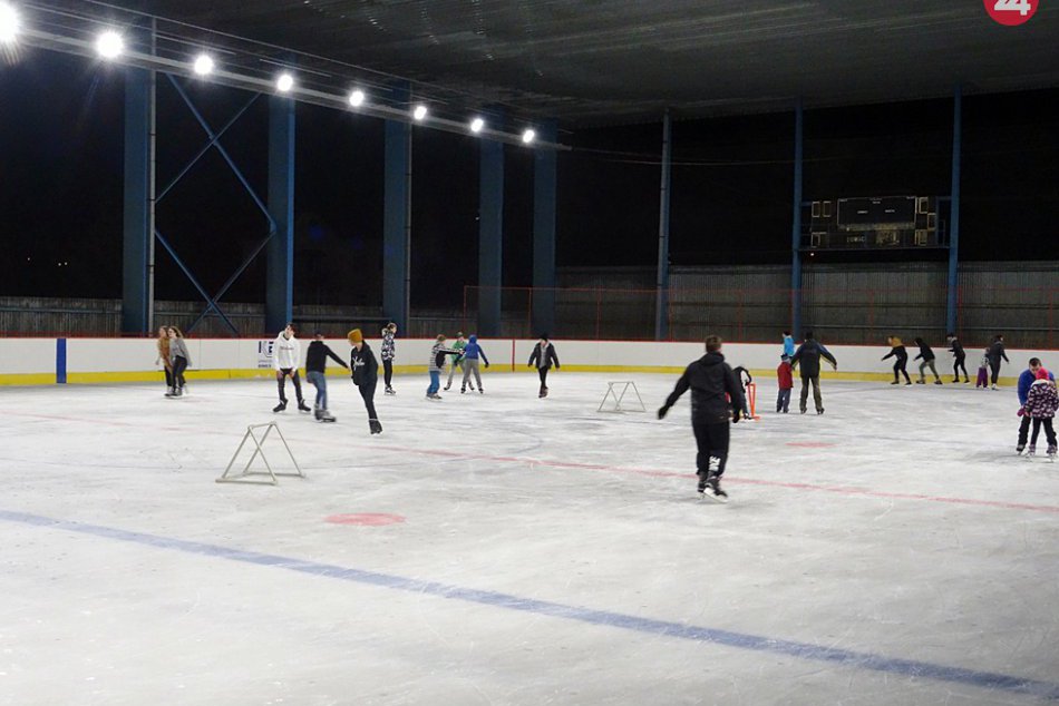 Ilustračný obrázok k článku Rožňavčania, tieto termíny si zapíšte: Korčuľovanie pre verejnosť počas jarných prázdnin