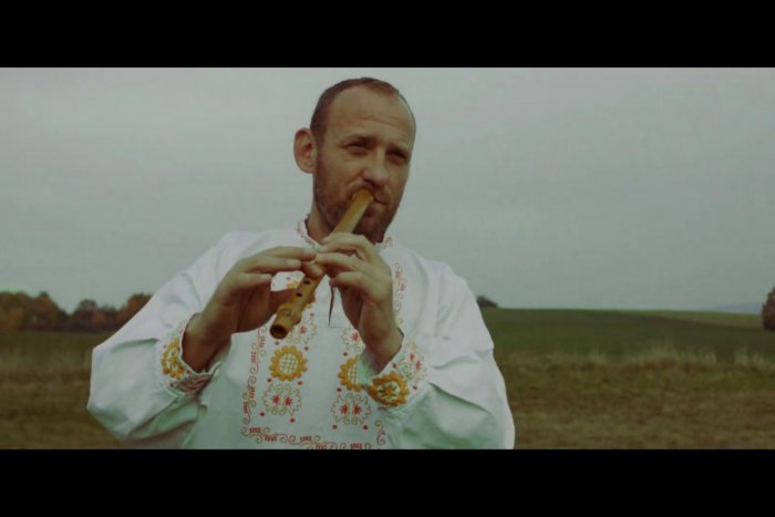 Ilustračný obrázok k článku NOVINKA od Družiny: Klip nakrúcali v krásnej prírode v okolí Očovej a Zvolena