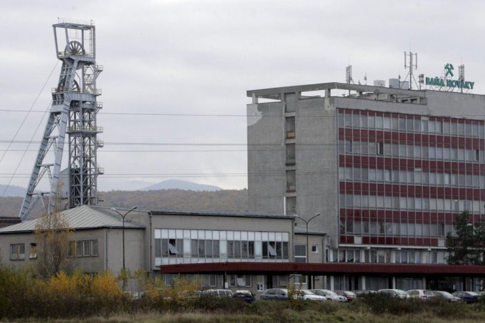 Ilustračný obrázok k článku SVET O SLOVENSKU: Väzba pre aktivistov Greenpeace je hanba!