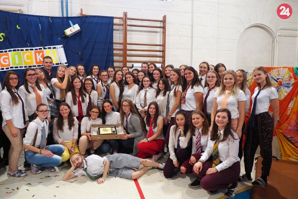 Ilustračný obrázok k článku Na SOŠ pedagogickej v Prešove prebehla imatrikulácia: Sledujte, ako to na nej vyzeralo