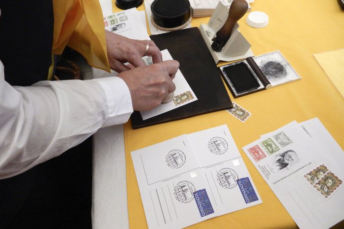 Ilustračný obrázok k článku Výstava v mikulášskom múzeu: Poteší nielen fanúšikov poštových známok, VIDEO