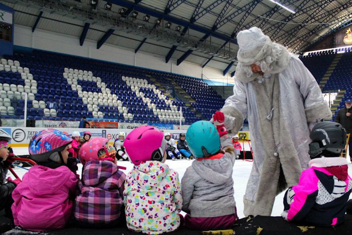 Ilustračný obrázok k článku Mrázik odovzdal ľadové vysvedčenia. Prvé boli deti z MŠ na Podtatranskej ulici