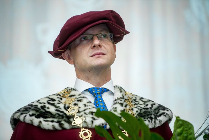 Ilustračný obrázok k článku Pocta pre Vladimíra Hiadlovského: Rektor bystrickej UMB sa ujal funkcie prezidenta SRK