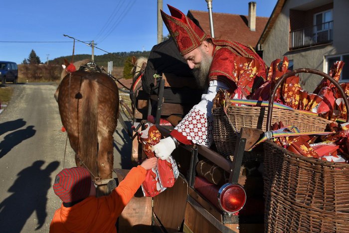 Ilustračný obrázok k článku Prvý decembrový týždeň sa má otepliť na 15 °C: Mikuláš bude bez snehu