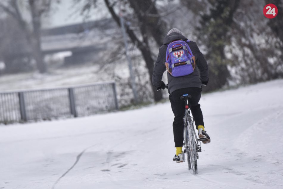 Ilustračný obrázok k článku RANNÁ ŠTVORKA: Oblačná nedeľa prinesie teploty do 3 °C, meniny má Bibiána