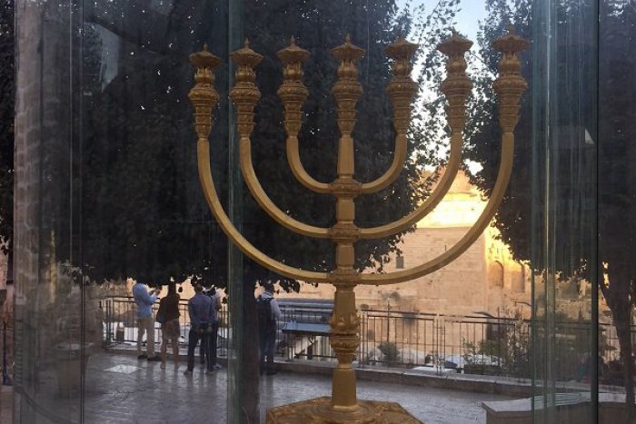 Ilustračný obrázok k článku Spoznajte židovskú kultúru a tradície vo Verejnej knižnici Jána Bocatia