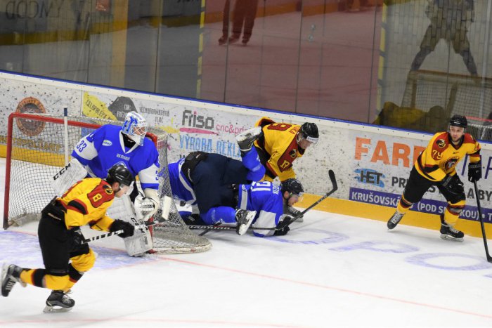 Ilustračný obrázok k článku V súboji druhého s prvým víťazstvo Topoľčian: Vedúce Michalovce padli v Dubnici