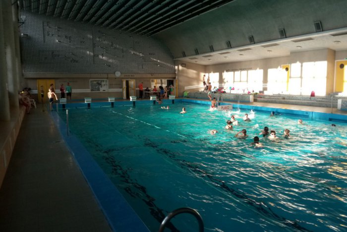 Ilustračný obrázok k článku Zvolenská plaváreň bude na pár hodín zadarmo. Na plavcov čaká diplom aj odmena