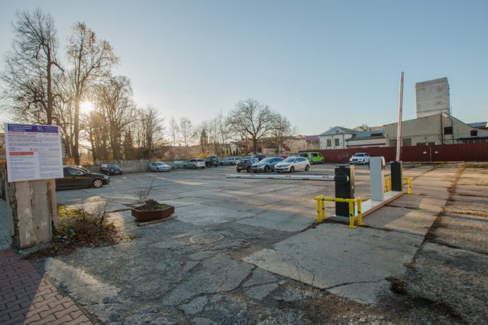 Ilustračný obrázok k článku Na odstavnej ploche v Mikuláši spustili rampy: Čo sa zmení? VIDEO