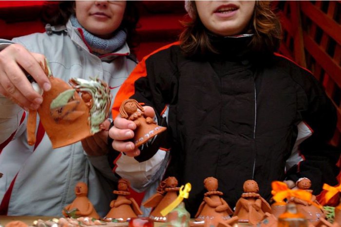 Ilustračný obrázok k článku Nitru čaká Vianočný charitatívny jarmok: Pomôže rodinám v hmotnej núdzi