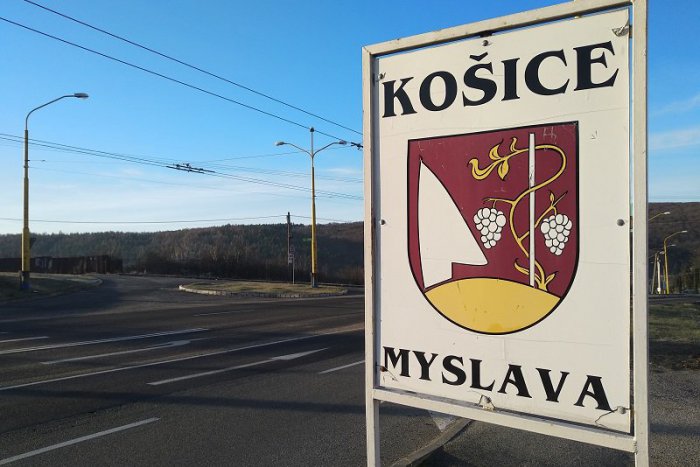 Ilustračný obrázok k článku VIDEO+FOTO: Myslavčania majú prezývku, odkedy si pomýlili klobúk so strašidlom