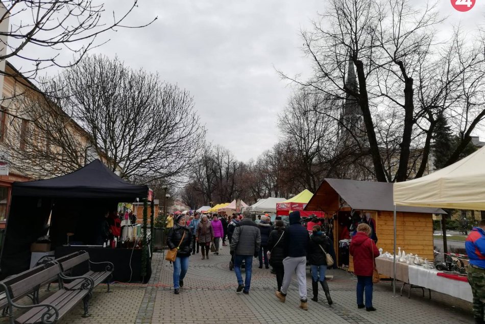 Ilustračný obrázok k článku Vianočný trh prinesie aj dopravné obmedzenia: Takto bude uzavreté centrum mesta