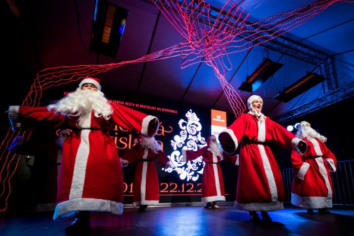 Ilustračný obrázok k článku Kam v Bratislave zadarmo: Po noci v bunkri vás za odvahu odmení štedrý Mikuláš