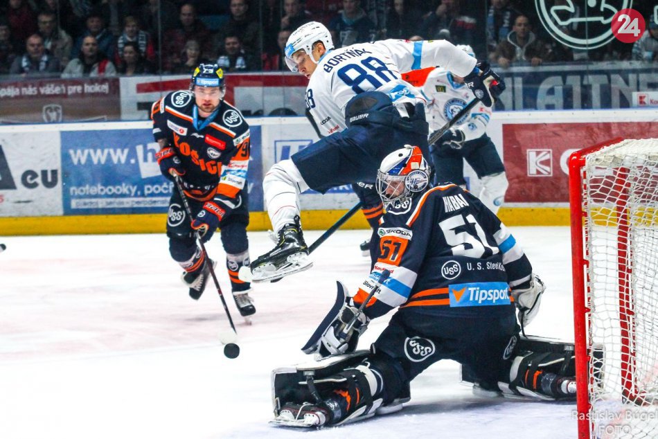 Ilustračný obrázok k článku HK Nitra zdolal lídra: Košice padli v Nitre v plyšákovom zápase, FOTO