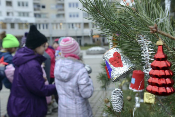 Ilustračný obrázok k článku Bohaté Karloveské Vianoce 2018 prídu premiérovo aj na Dlhé diely