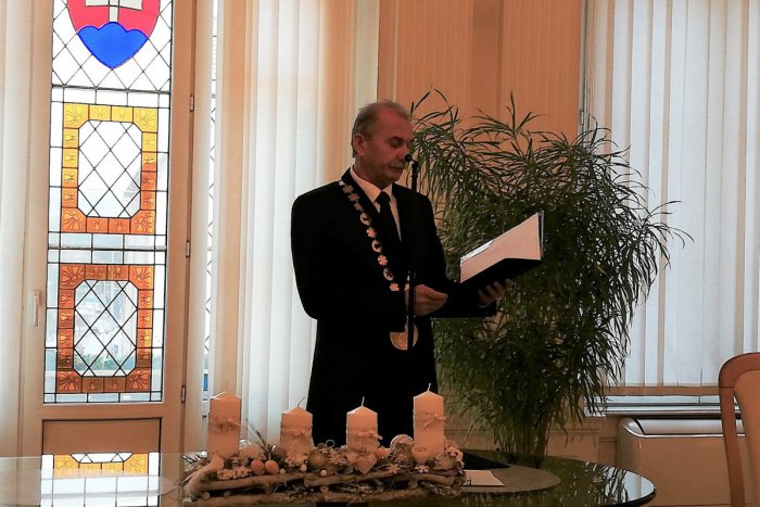 Ilustračný obrázok k článku Prehovorila nová hlava mesta: Prinášame vám príhovor primátora Pavla Bečarika