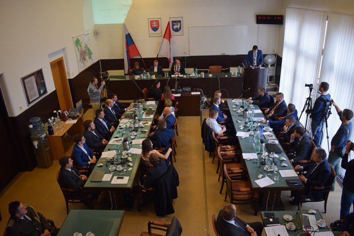 Ilustračný obrázok k článku V Trenčíne je 82 kandidátov na poslancov: Väčšinu nominovali politické strany