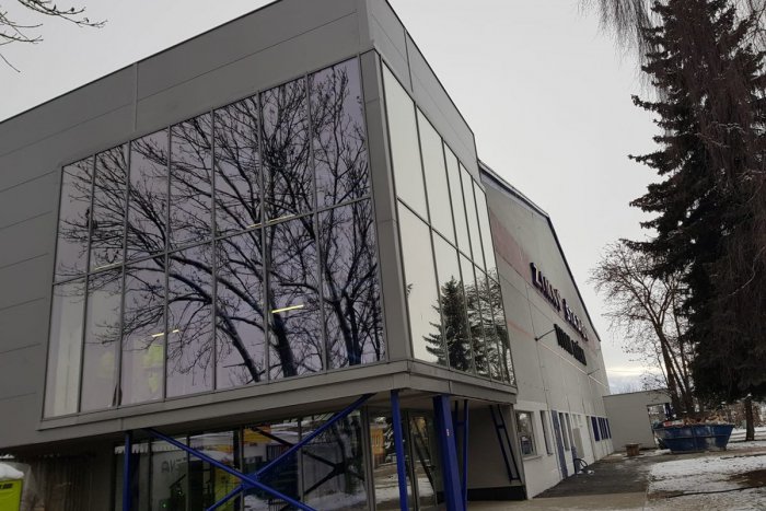 Ilustračný obrázok k článku Rekonštrukcia zimáku v Mikuláši: Radnica prezradila, kedy by sa mal odohrať prvý zápas