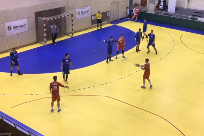 Ilustračný obrázok k článku HK Agro Topoľčany s deľbou bodov: Remíza s Považskou Bystricou, VIDEO