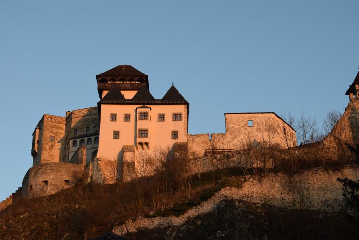 Ilustračný obrázok k článku Na Trenčianskom hrade pribudol nový kamerový systém: Má zamedziť kriminalite a vandalizmu