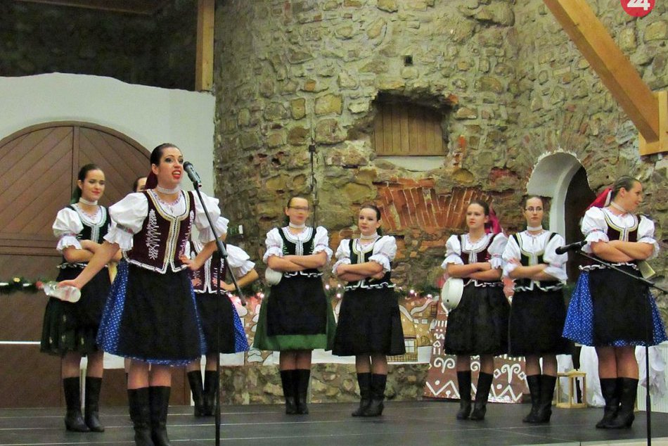 Ilustračný obrázok k článku Vianočný koncert v Bardejove: Na sviatočnú atmosféru vás naladia folkloristi