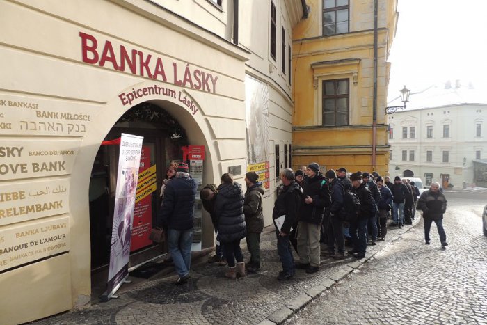 Ilustračný obrázok k článku FOTO: Jedinečná bankovka prilákala do Štiavnice zberateľov z celého Slovenska
