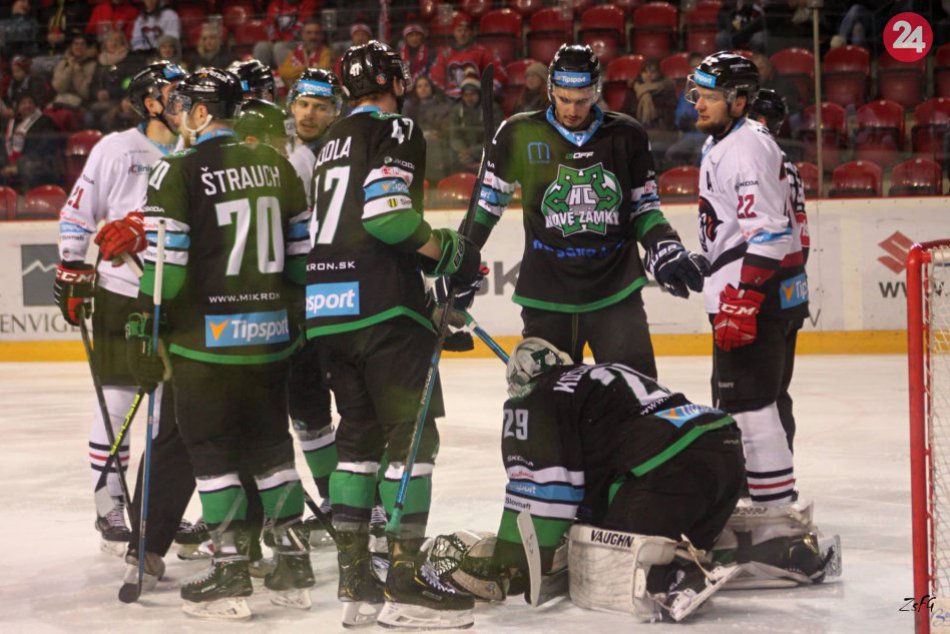 Ilustračný obrázok k článku Tri góly proti majstrovi nestačili: Nové Zámky podľahli Banskej Bystrici, FOTO