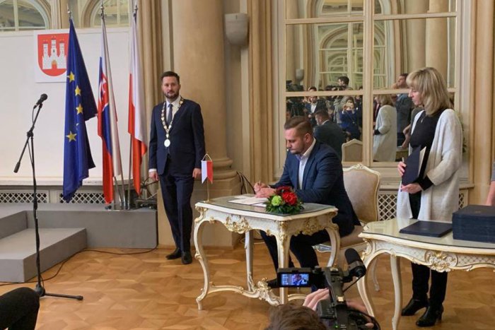 Ilustračný obrázok k článku Trojicu viceprimátorov Bratislavy doplní Juraj Káčer