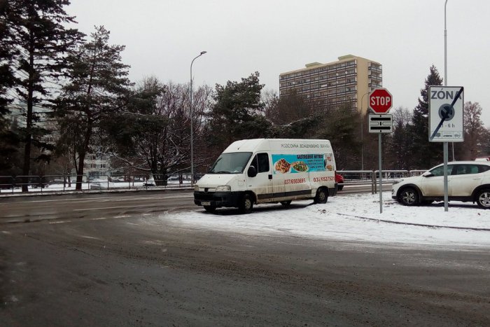 Ilustračný obrázok k článku Tragická nehoda v centre Nitry: Chodec (†73) neprežil zrážku s vozidlom