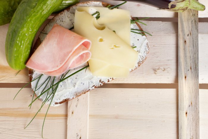 Ilustračný obrázok k článku Raz, dva, tri a je hotovo: Jemná domáca šunková pena