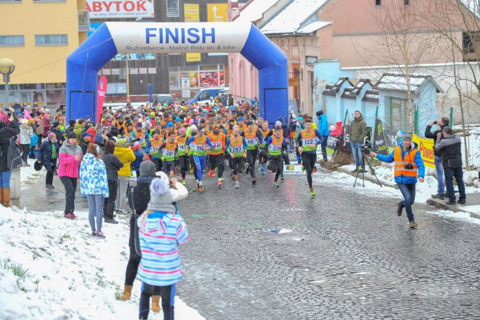 Ilustračný obrázok k článku Štefanský beh v Ružomberku: Na štart sa postavilo takmer 350 bežcov