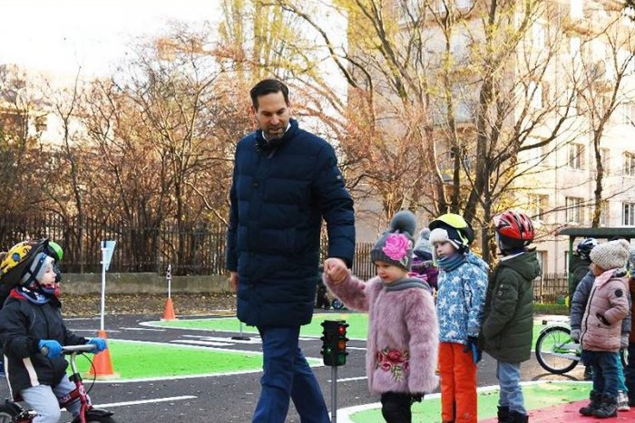 Ilustračný obrázok k článku Deti v Novom Meste sa o bezpečnosti učia na novom dopravnom ihrisku