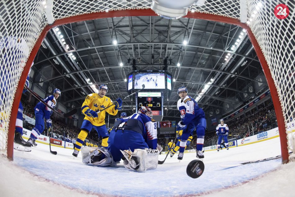 Ilustračný obrázok k článku FOTO: Mladí Slováci v bránke so Sklenárom nestačili na Švédov