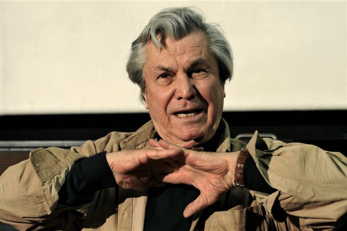 Ilustračný obrázok k článku Vo veku 84 rokov nás navždy opustil filmový a televízny režisér Vido Horňák