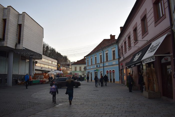 Ilustračný obrázok k článku Trenčanov v roku 2018 ubudlo: Tipnete, koľko je nás aktuálne?