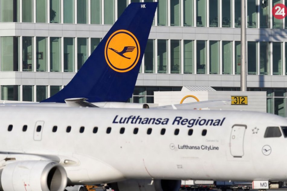 Ilustračný obrázok k článku Pasažier Lufthansy sa pokúsil podpáliť DEKU, lietadlo núdzovo pristálo v Indii