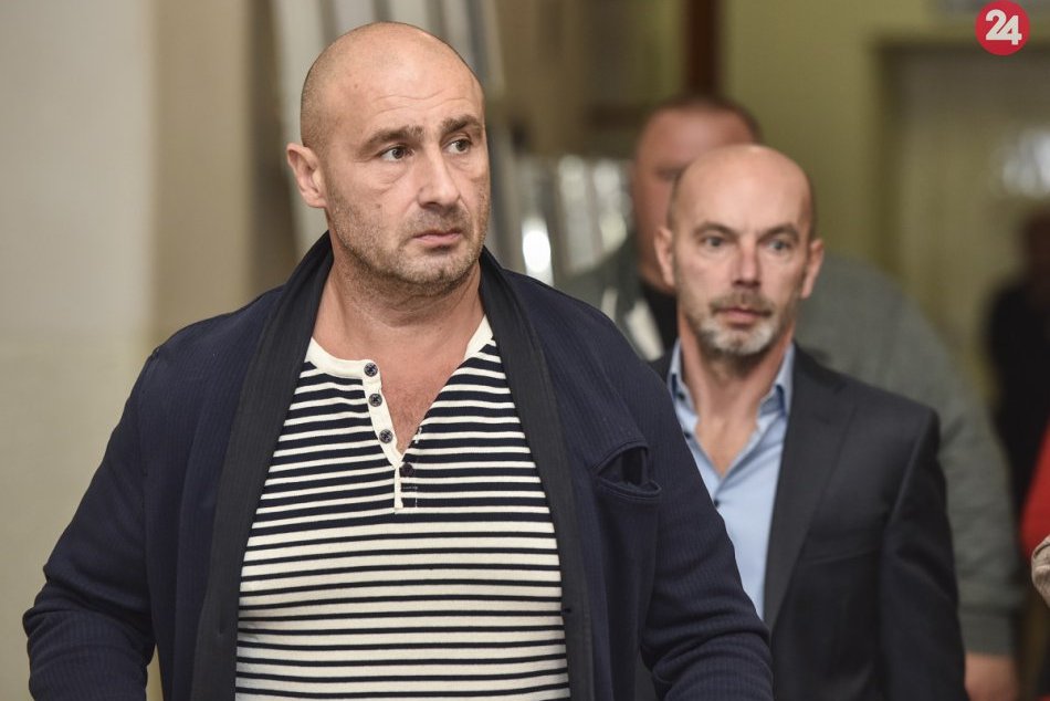 Ilustračný obrázok k článku Ľuboša F. prepustili z vyšetrovacej väzby: Naďalej ostáva obvinený z lúpeže